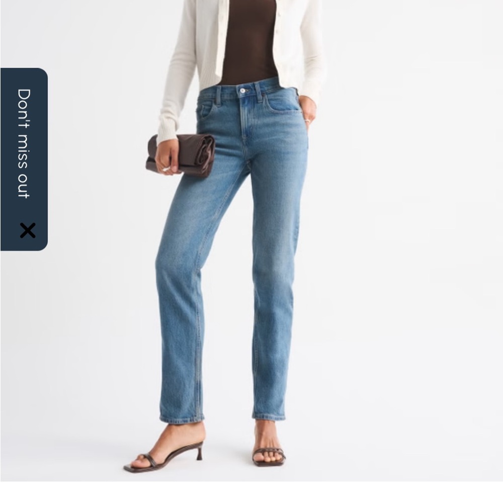 Abercrombie Women's 90s Straight Leg Midrise Curve Love Jeans